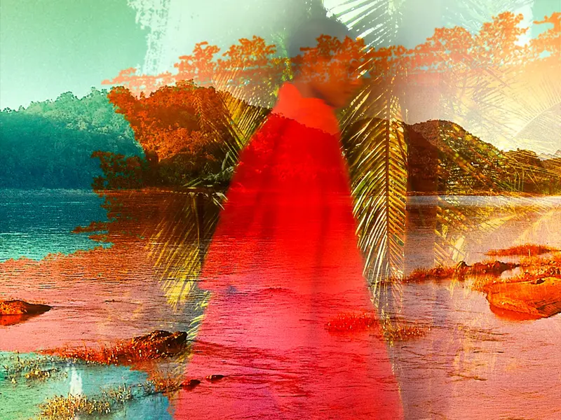 Stimmungsvolle Collage einer Laos-Studienreise mit Mönchssilhouette über der tropischen Flusslandschaft des Mekong.